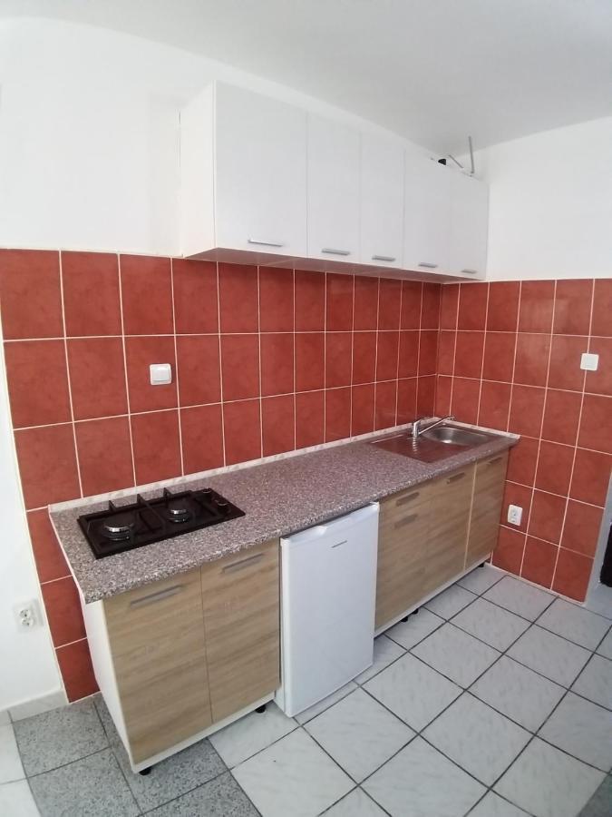 Geo Studios Saturn Dış mekan fotoğraf