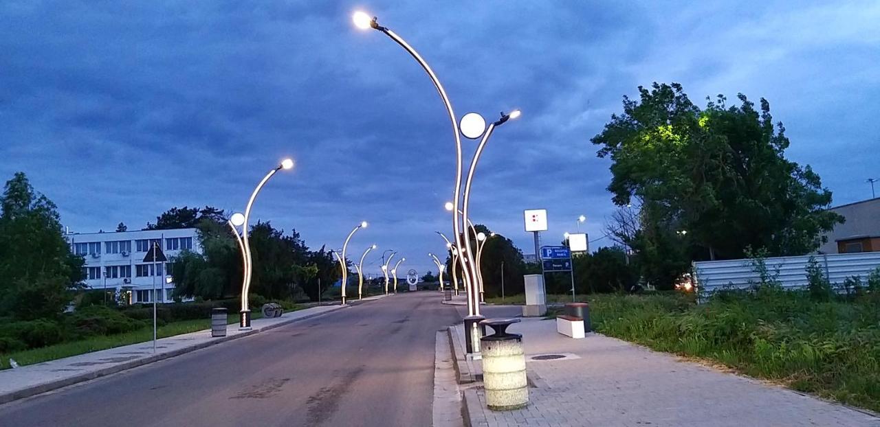 Geo Studios Saturn Dış mekan fotoğraf